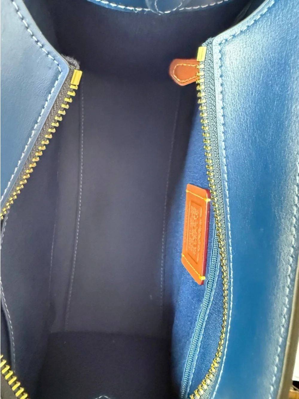 NWT Coach Maggie Small Tote Signature Tan/deep blue Gold hardware crossbody - Picture 8 of 10